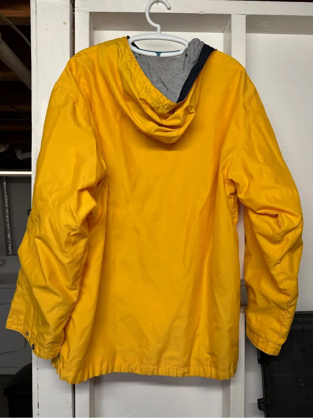 University Michigan Wolverines Vintage Yellow  Navy Oarsman Windbreaker Medium